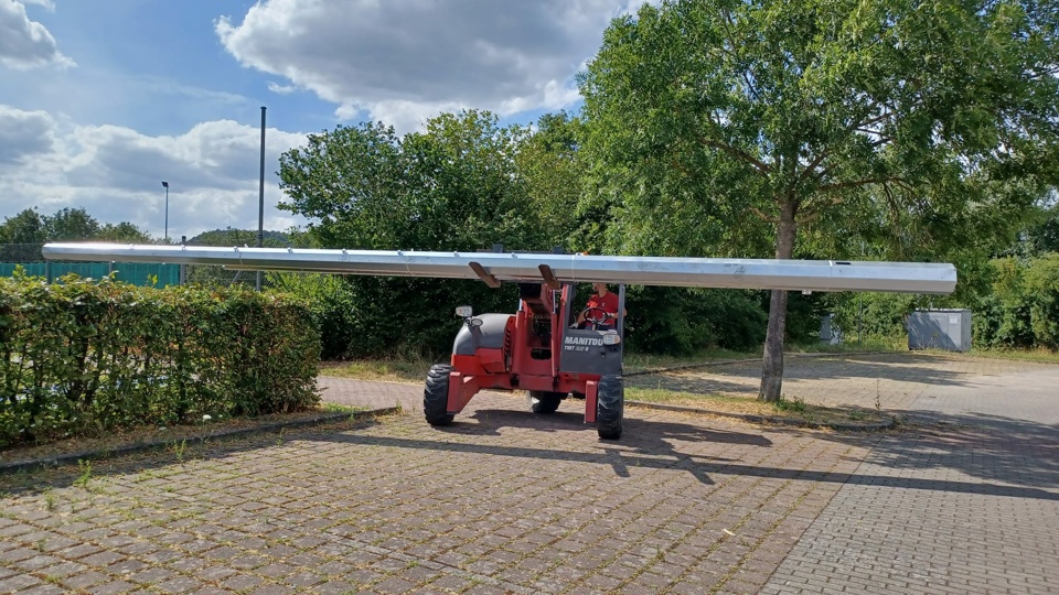 Das Projekt Schreitet Voran Stromsparende Led Flutlichtanlage F R Den