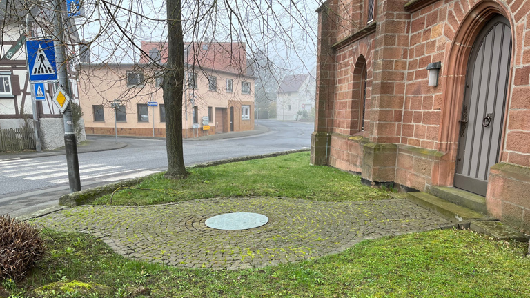 Bau eines barrierefreien Zugangs zur Kinzenbacher Kirche