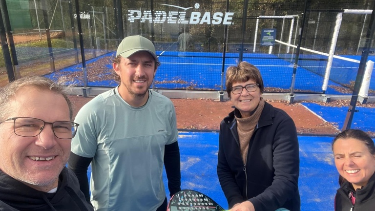 Sitzsiglo und Außenbereich Padel Tennis Verein