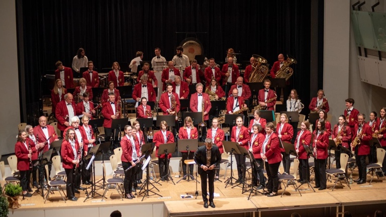 Des Orchesters neue Kleider - neue Uniformen für das SO Albstadt