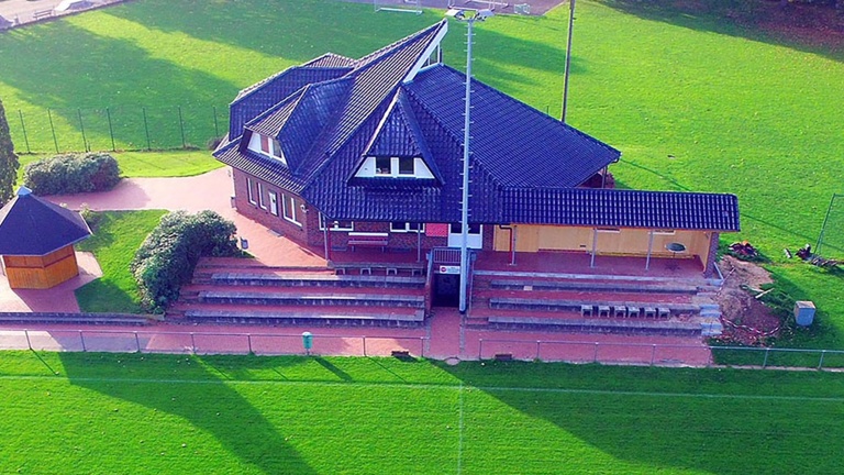 Umrüstung der Flutlichtanlage am Sportplatz auf LED Technik