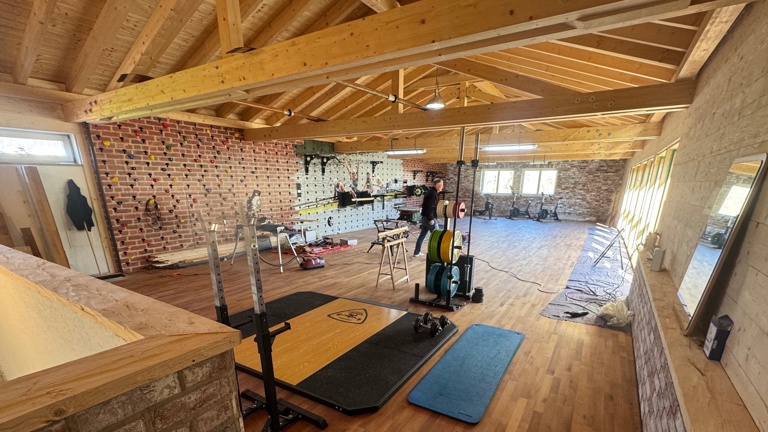 Neue Sportgeräte für unseren Fitnessraum II