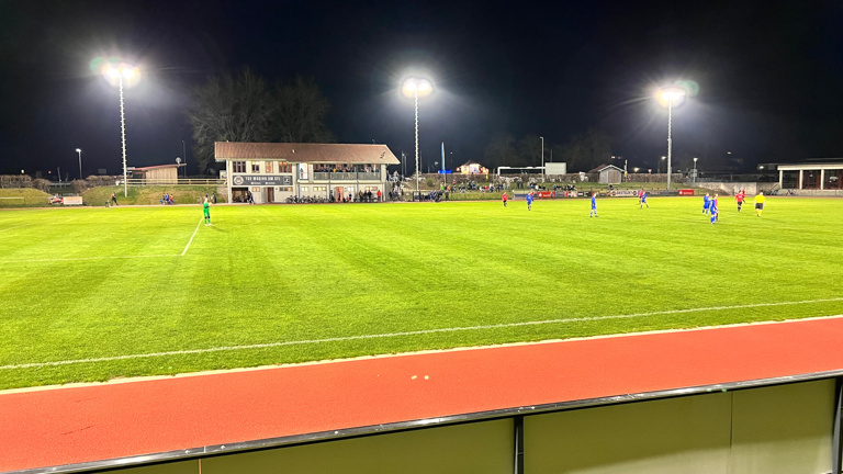 Finanzierung einer Flutlichtanlage im Stadion des TSV 1888 Waging e.V.