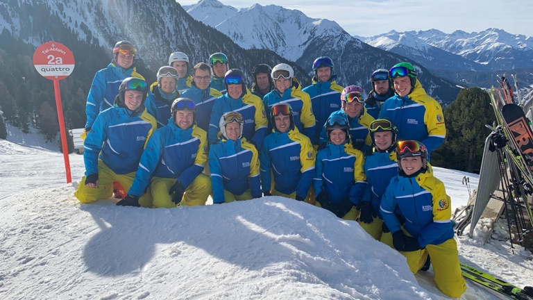 Teamwear Ski-und Snowboardschule SnowandRide