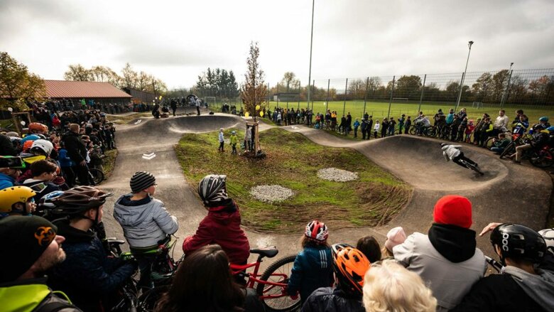 Pumptrack Wimmelburg - Viele Schaffen Mehr