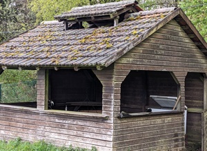 Erneuerung der Grillhütte am Rasenplatz