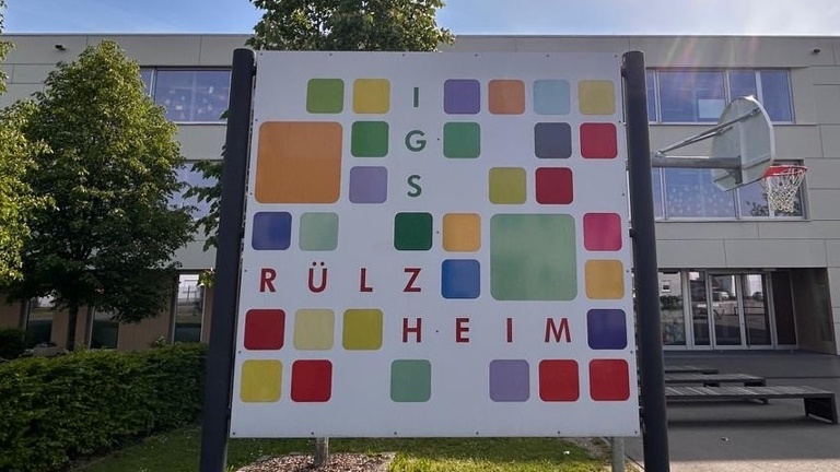 Kletterwand für den Schulhof der IGS Rülzheim